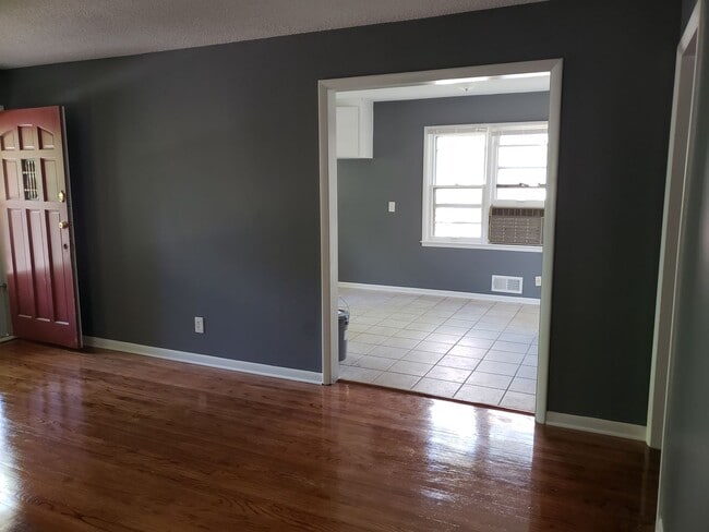 Building Photo - Beautiful Single Family House for Rent