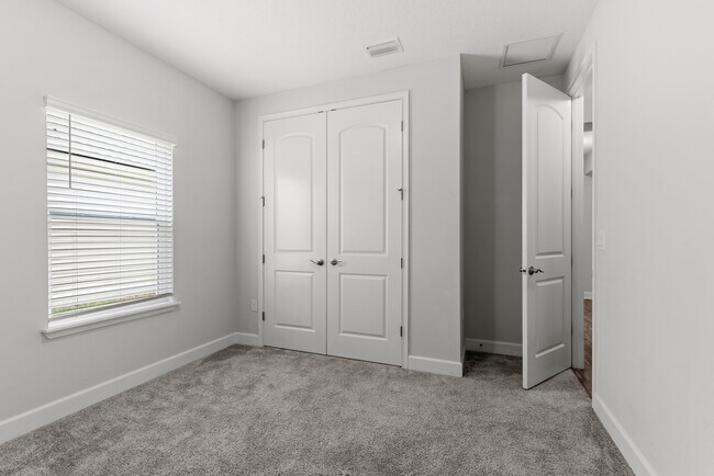 Building Photo - 127 Ashley Lake Ct