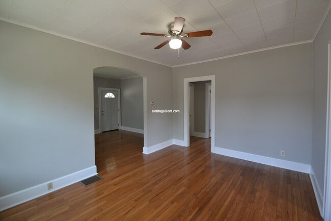Building Photo - Updated 2 Bedroom home in Cheviot