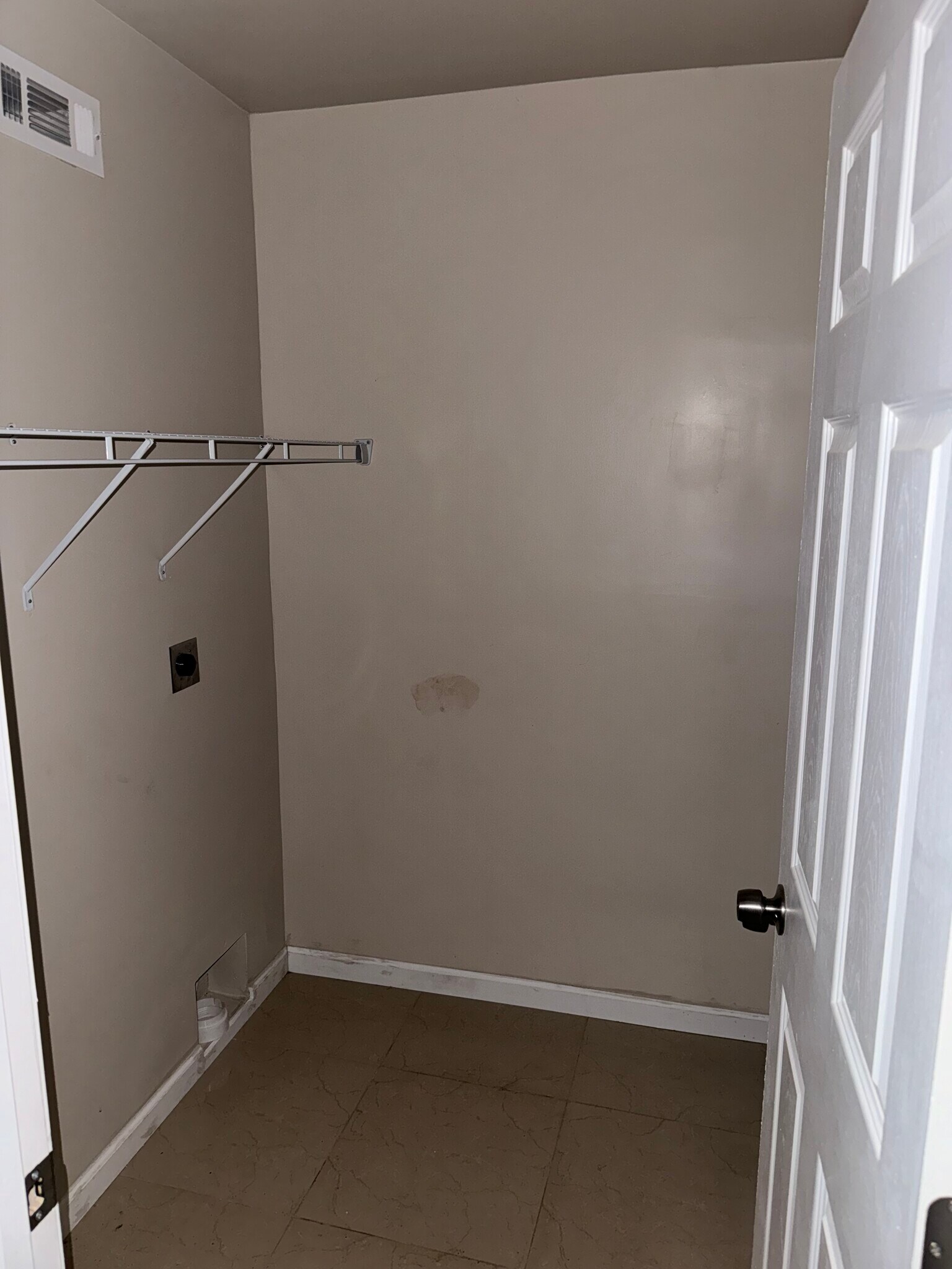 Laundry room - 5345 Orchard Pl