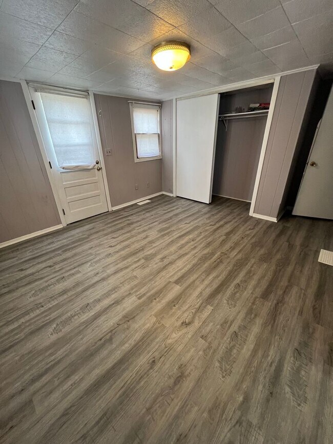 Building Photo - 1224 N Rutledge St