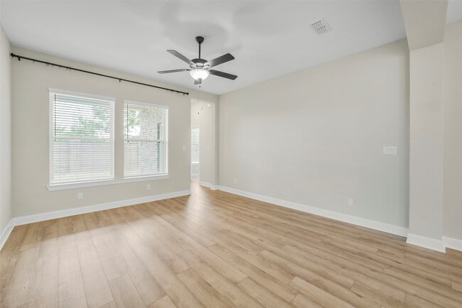 Building Photo - 14918 Mossycup Spur Wy