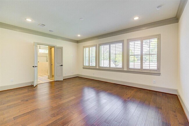 Building Photo - 5710 Brancott Way