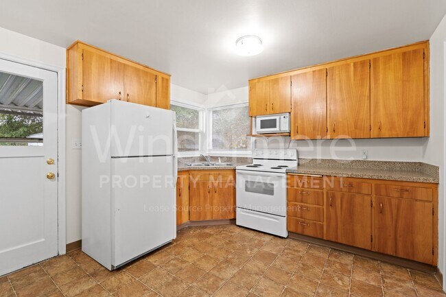 Building Photo - Super Cute 2 Bedroom Home In Northwest Spokane