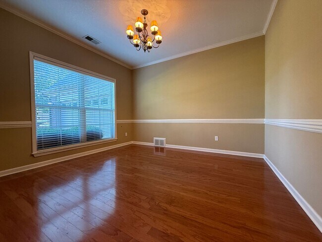 Building Photo - BEAUTIFUL SPACIOUS HOME IN BARTLETT