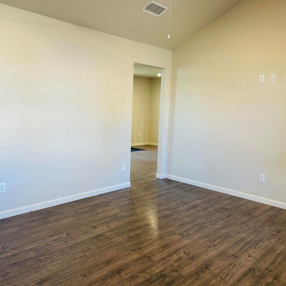 Building Photo - 317 81st St