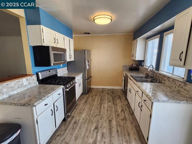 Building Photo - 2717 21st St