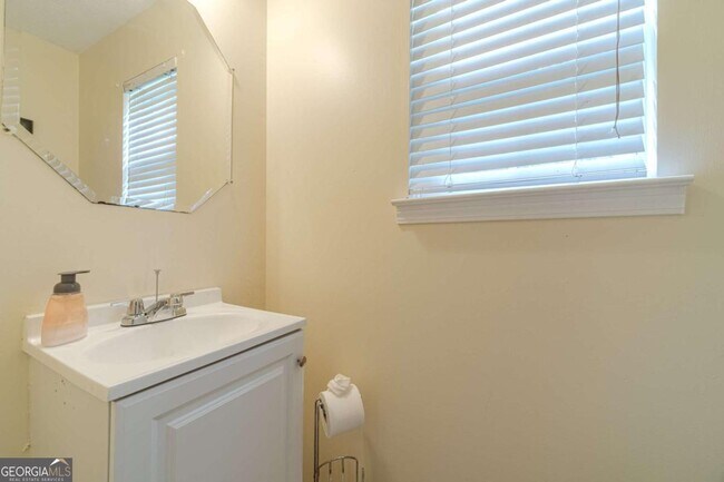Building Photo - 4201 Crestside Ridge SW