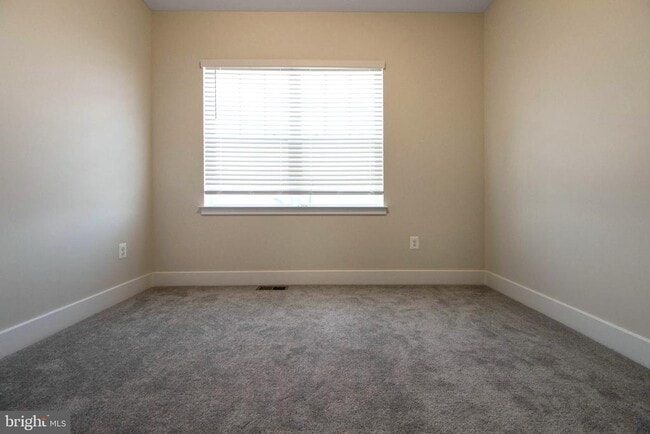 Building Photo - 7960 -B Potter Pl