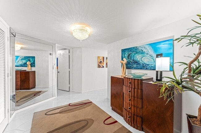 Building Photo - 5420 N Ocean Dr