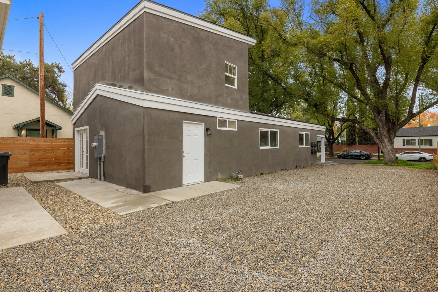 Building Photo - 214 Kimble St