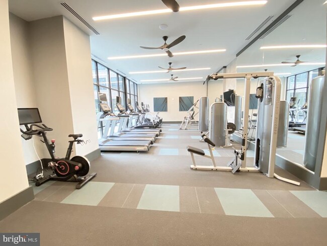 Building Photo - 1761 Old Meadow Rd