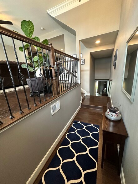 Foyer - 16654 Danridge Manor Dr