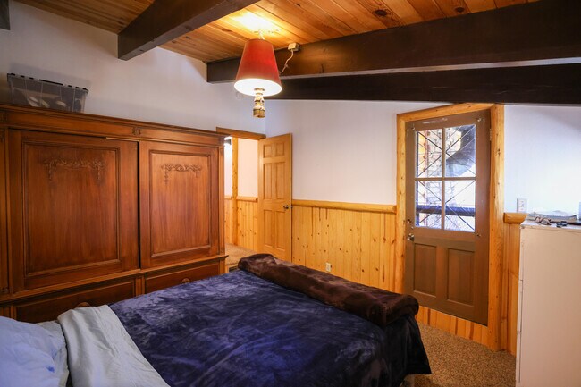 Building Photo - 43615 Wolf Rd