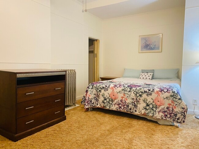 Building Photo - 202 North Ave