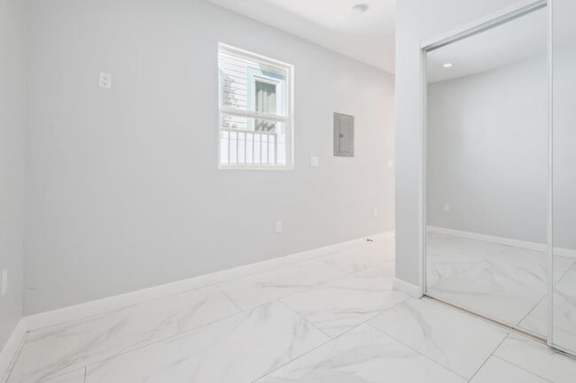 Building Photo - 6134 Fair Ave