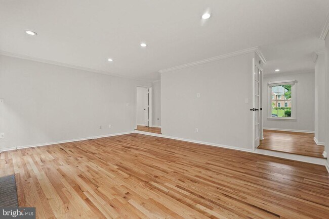 Building Photo - 6609 Heidi Ct