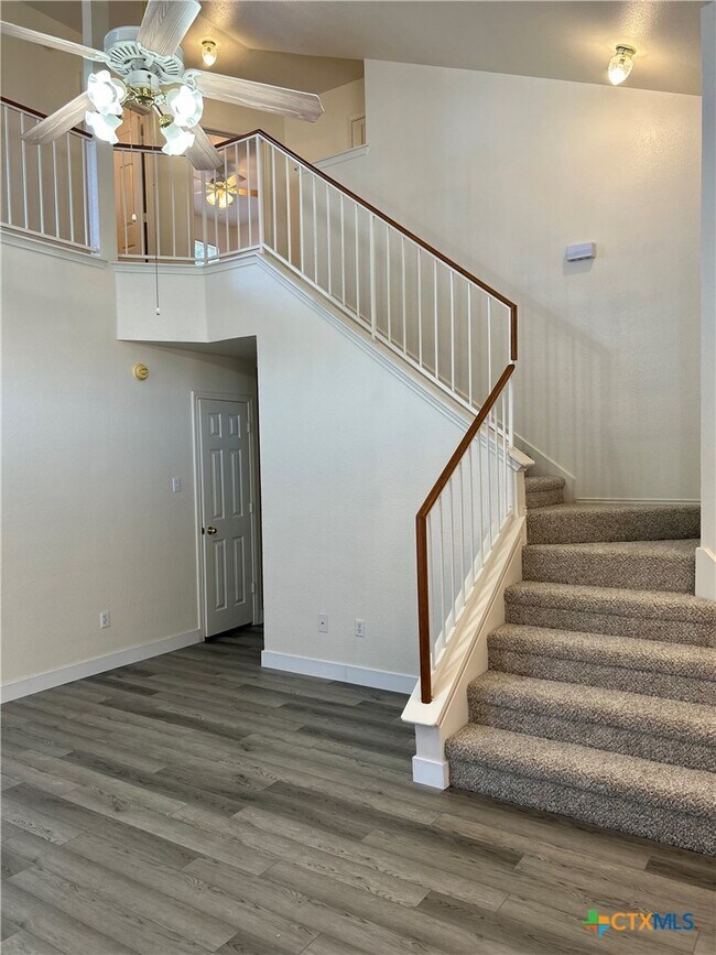Building Photo - 2203 Tracey Ann Ln