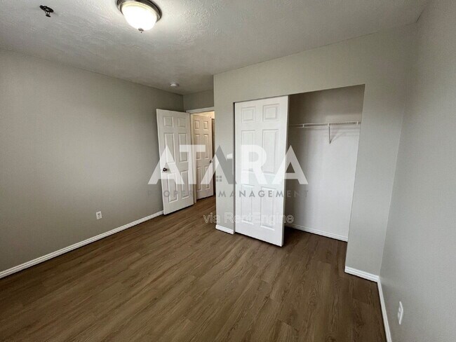 Building Photo - 4990 W 4850 S