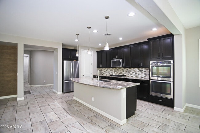Building Photo - 4116 S Greythorne Way