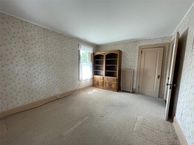 Building Photo - 68 Front St