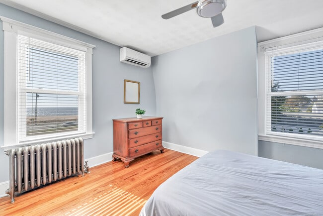 Building Photo - 12 East Ave