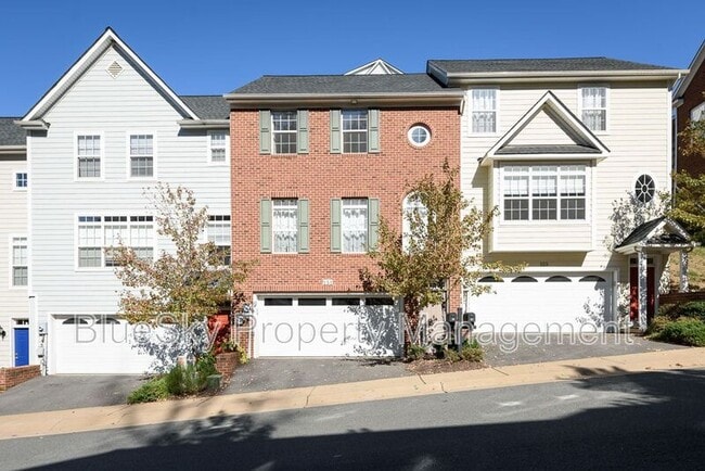 Building Photo - 151 Brookwood Dr
