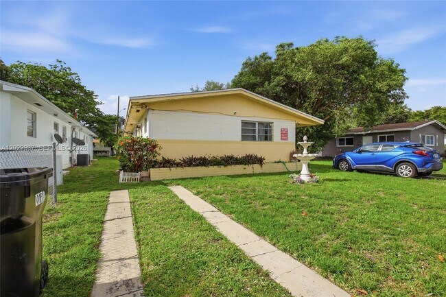 Building Photo - 26 NW 170th St