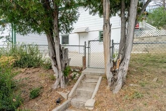 Building Photo - *SPECIAL: $500 off first month | $1162 - 1...
