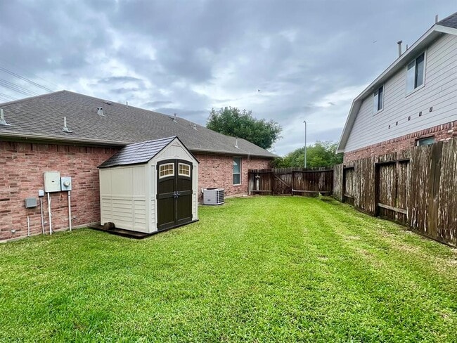 Building Photo - 6302 Richland Hills Dr