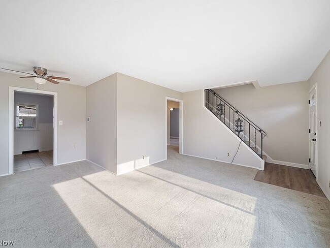 Building Photo - 26491 Shirley Ave