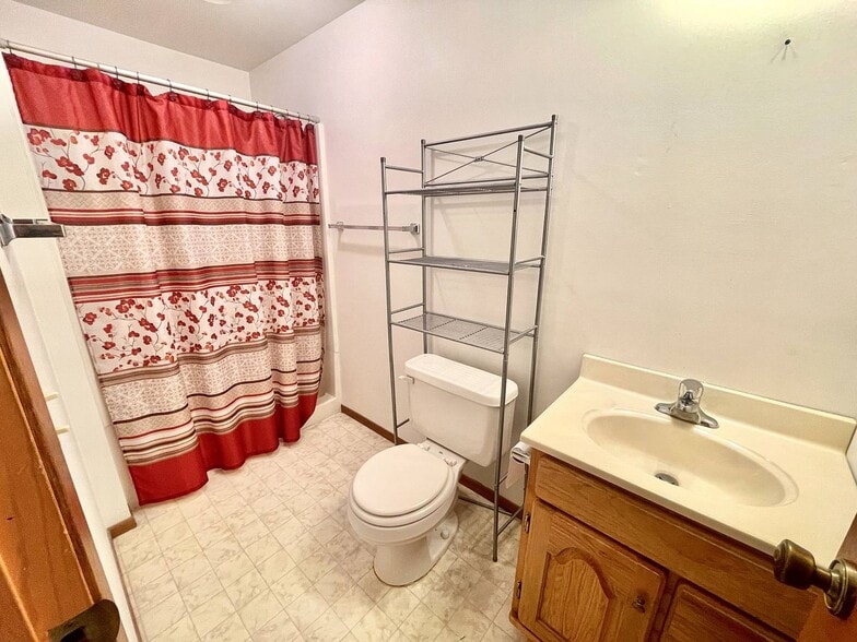 Building Photo - 1317 E Minneapolis Ave