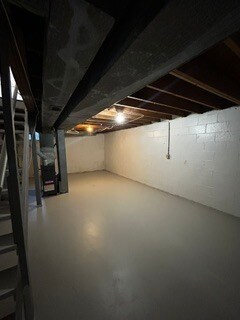 Building Photo - Now Leasing 2 bed 1 Bath Townhome North Columbus (Ambleside Commons)