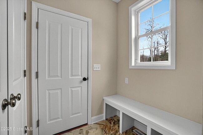 Building Photo - 23 Village Circle N