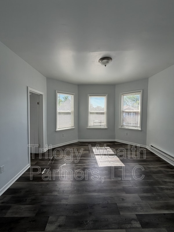 Building Photo - 59 N 15th St