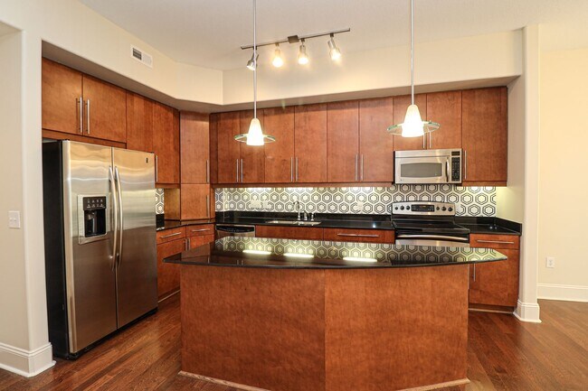 Building Photo - (Coming Soon) Piedmont Row Condo!