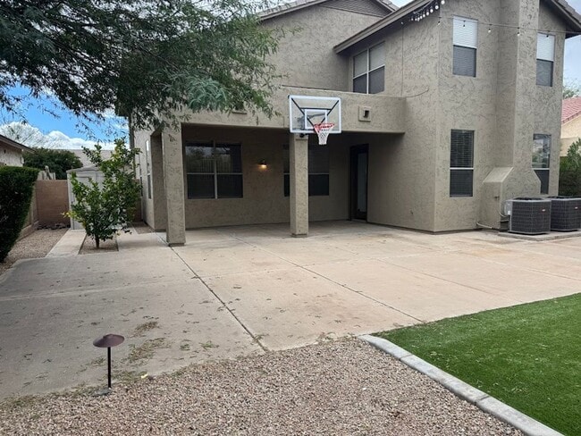 Building Photo - Luxury Scottsdale Rental with Chef’s Kitchen & 3-Car Garage