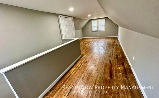 Building Photo - 1247 Argonne Rd