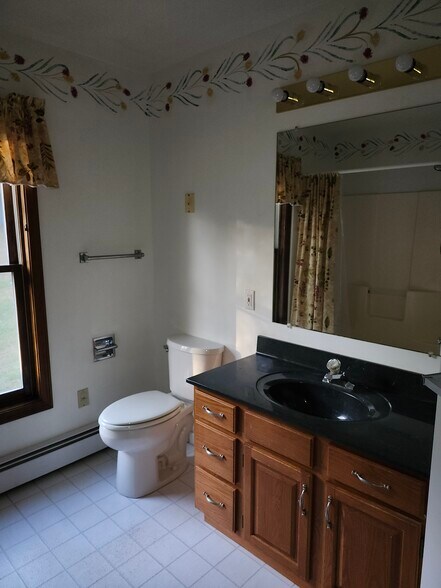 2nd Floor Full Bath - 2 Tiffany Ln