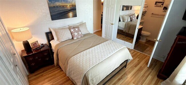 Building Photo - 161 Greenview Dr