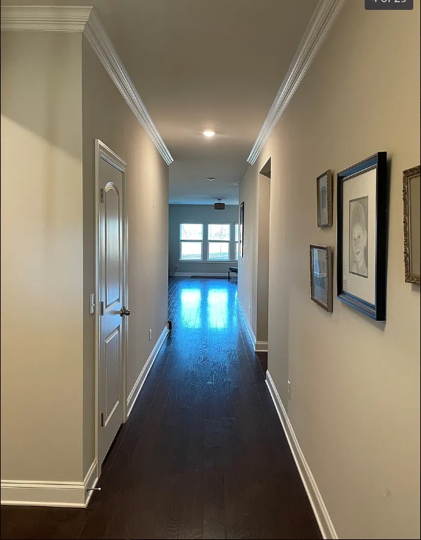 Building Photo - "Charming 3-Bedroom Retreat with 2 Baths and 1944 Sq. Ft. and fenced yard