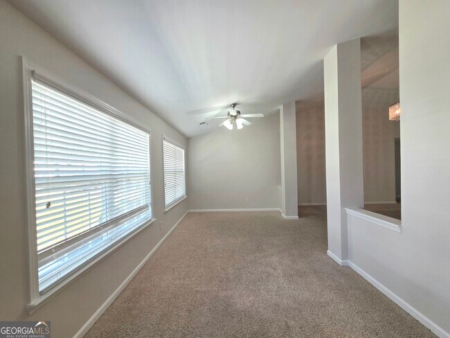Building Photo - 1005 Southwood Dr