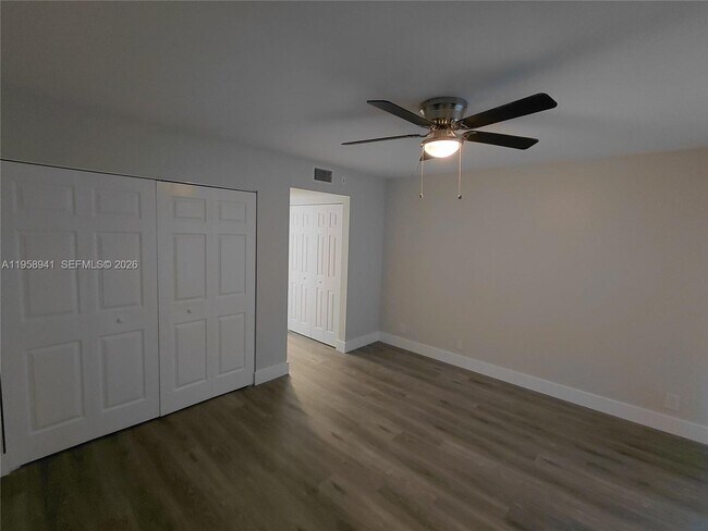 Building Photo - 8720 N Sherman Cir