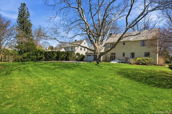 Building Photo - 5 Seymour Pl