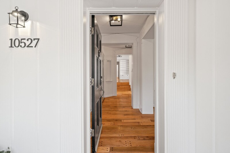 Building Photo - 10527 Le Conte Ave