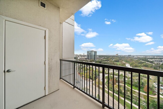 Building Photo - 3333 Allen Pkwy