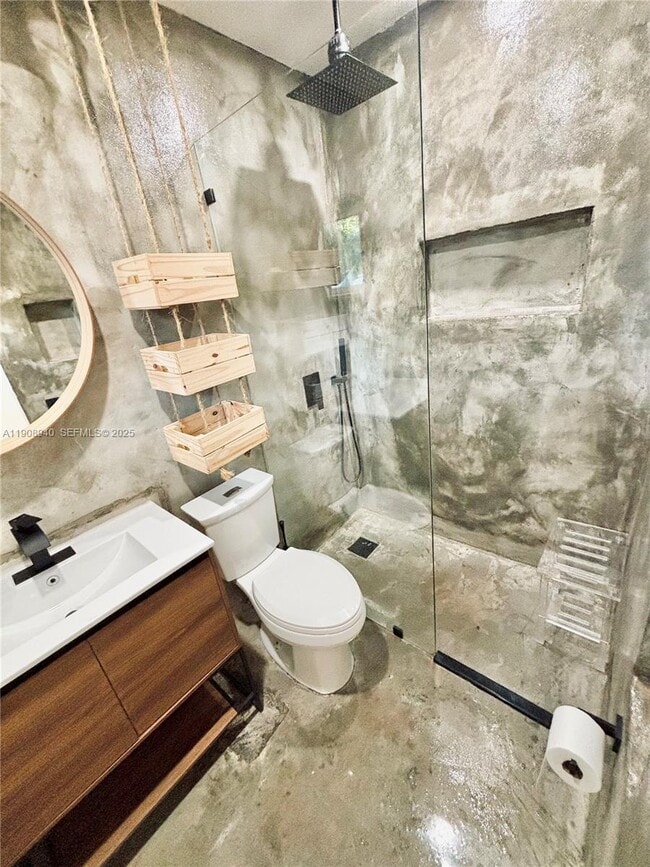 Building Photo - 330 NE 88th St