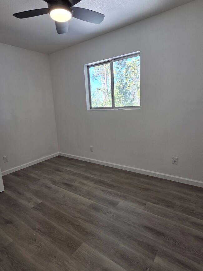 Building Photo - 24508 CA-108