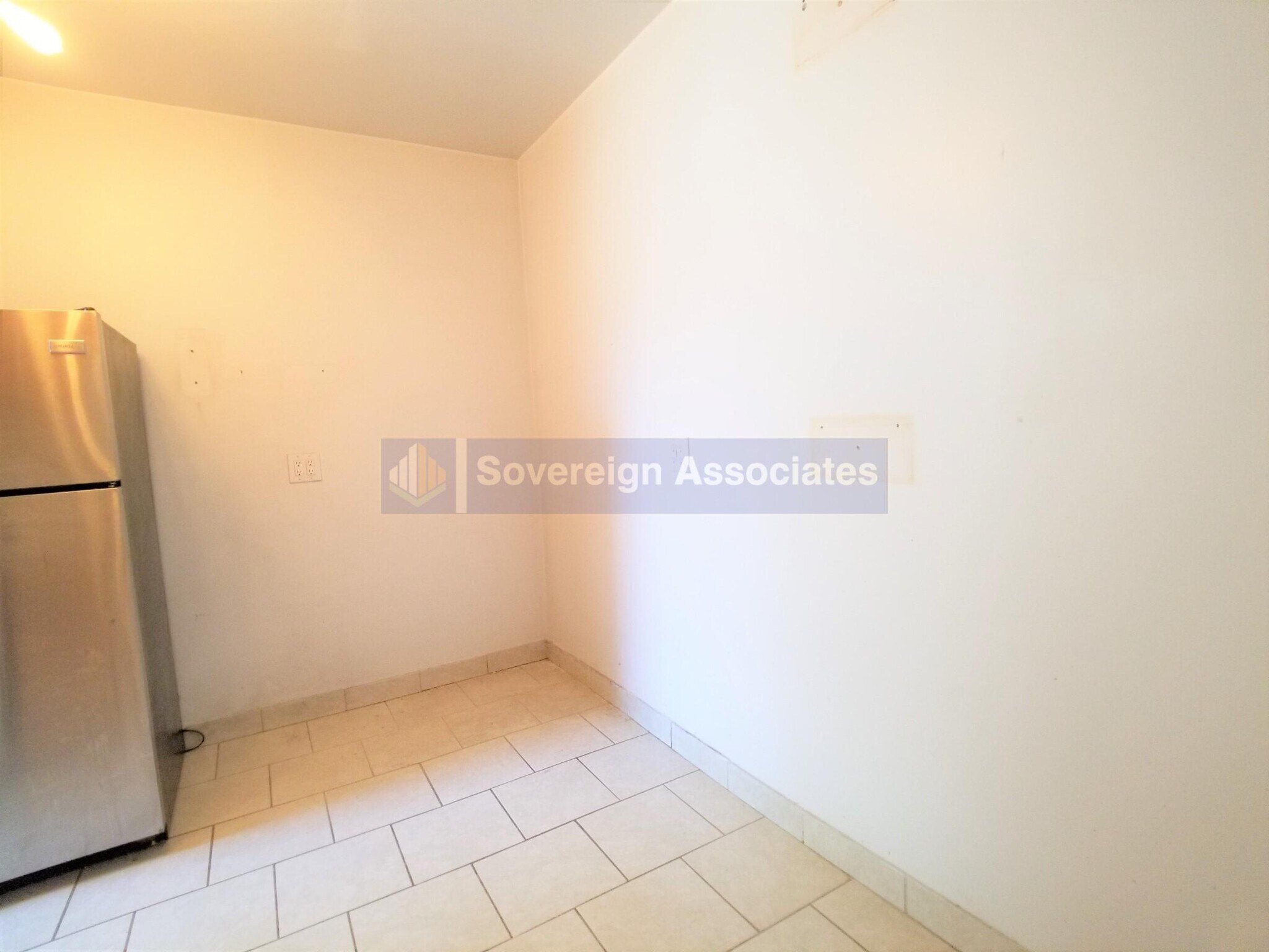 Building Photo - 707 W 171st St