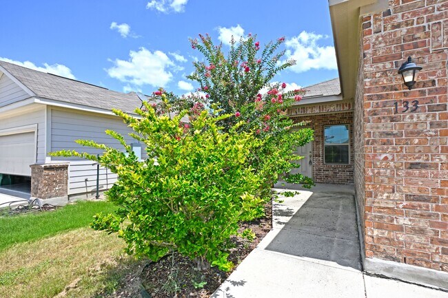 Building Photo - 133 Buttercup Bnd